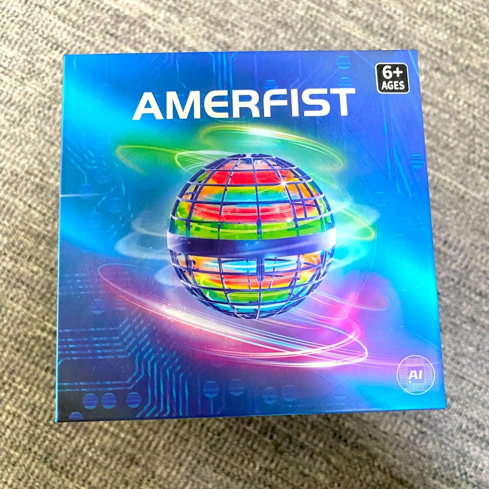 LED Light Boomerang Ball